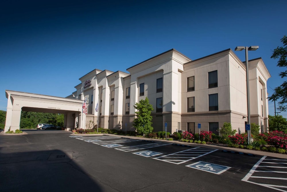 Hampton Inn & Suites Stillwater - photo 65