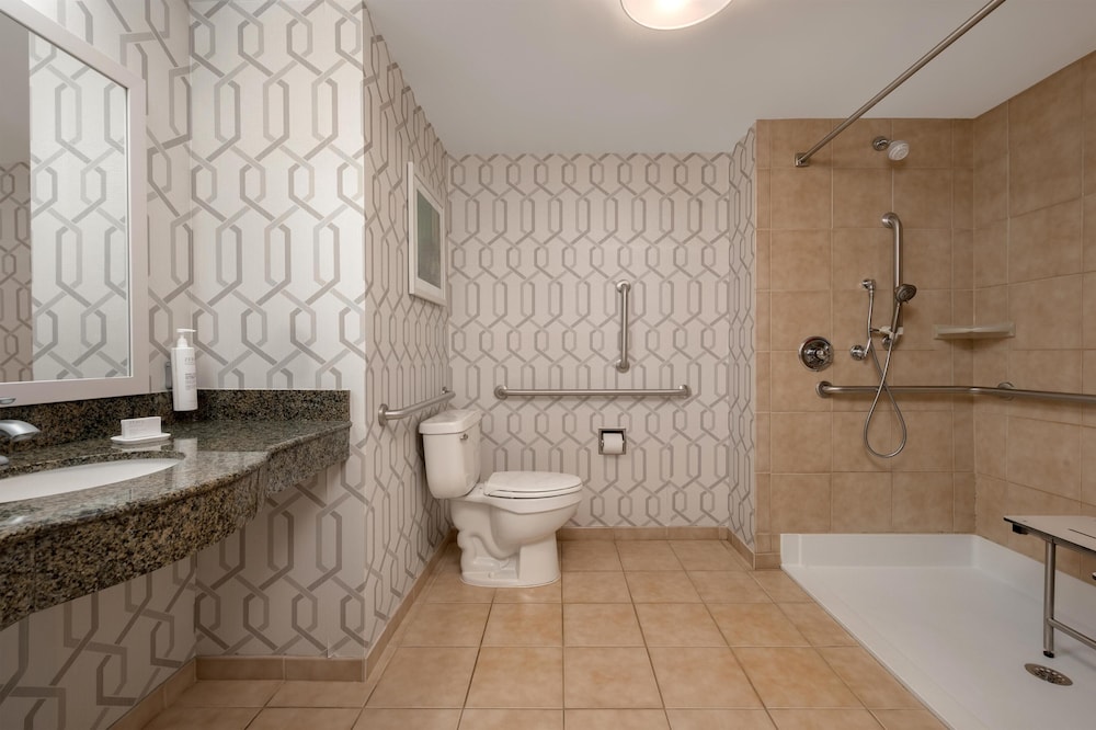 Hampton Inn & Suites Wilkes Barre Scranton - photo 22