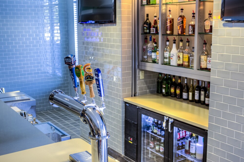 Holiday Inn Express Richmond by IHG - photo 17