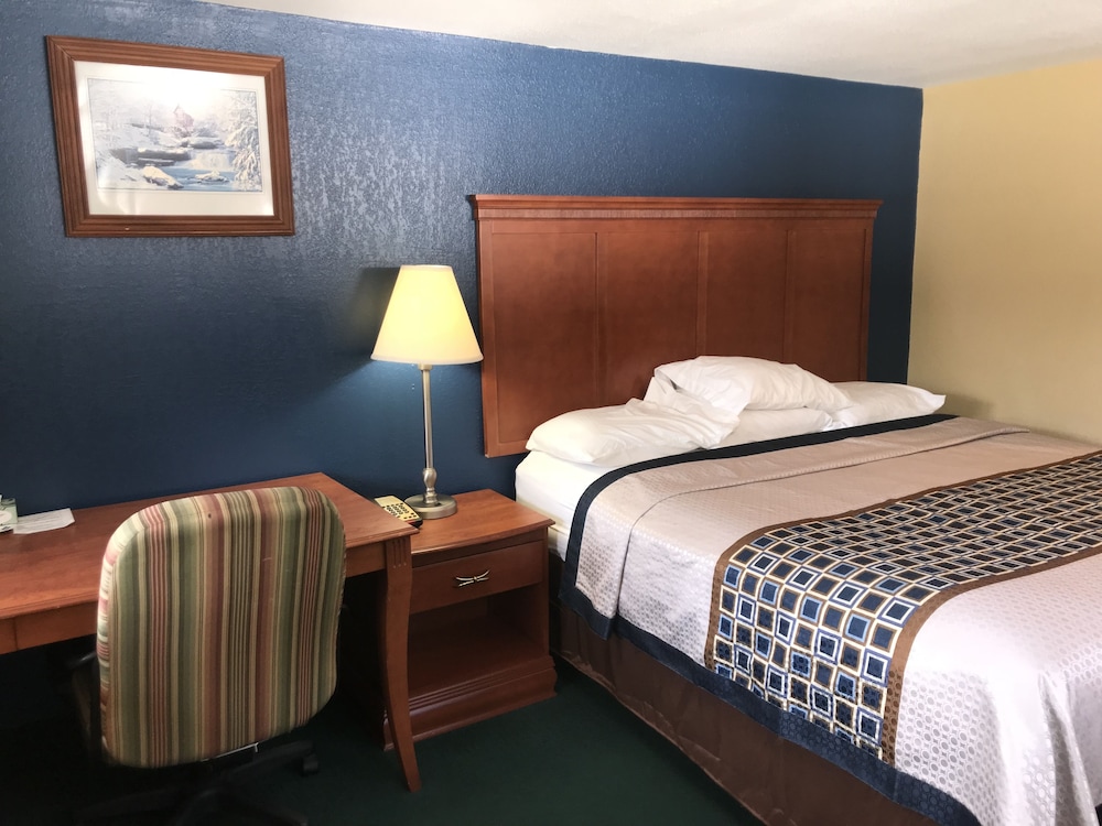 Swiss Chalets Village Inn - photo 18