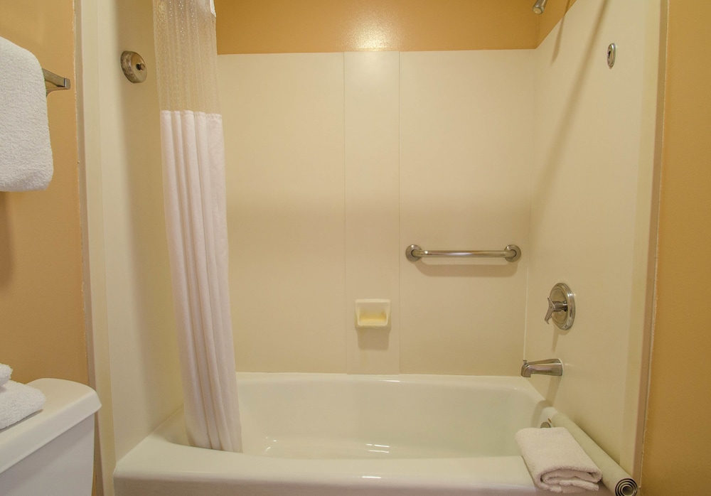 Continental Inn - photo 21
