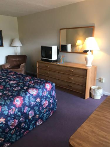 Four Seasons Motor Inn - photo 17