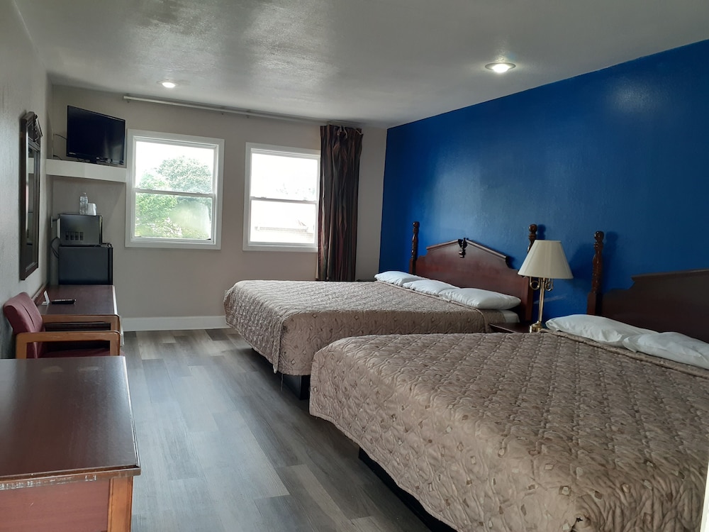 Scenic River Inn Wartburg Hwy 27 - featured photo