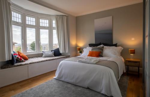 Entire home in Streatham with lovely views & ultra fast Wi Fi — 4-Star Luxury Hotel in Norbury, United Kingdom