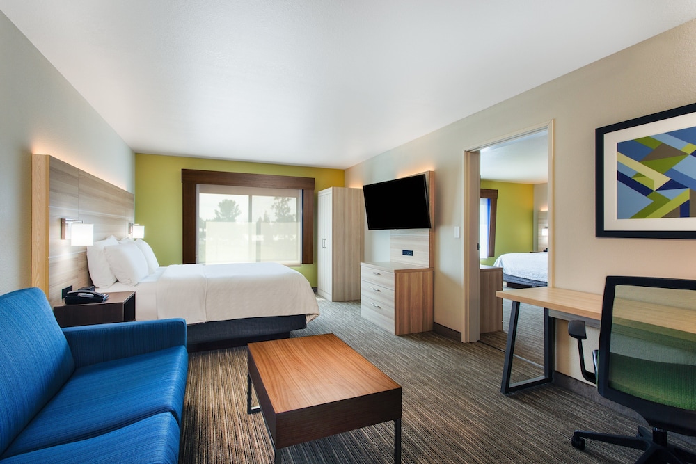 Holiday Inn Express Hotel & Suites Lewisburg by IHG - photo 14