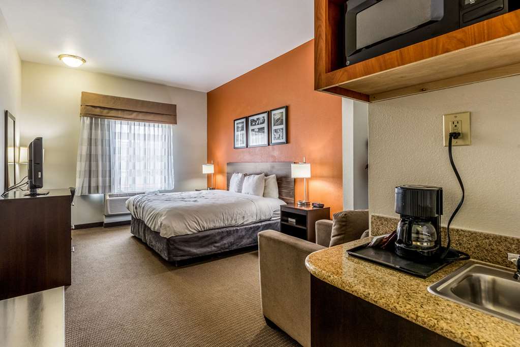 Sleep Inn & Suites Stafford Sugarland - photo 10