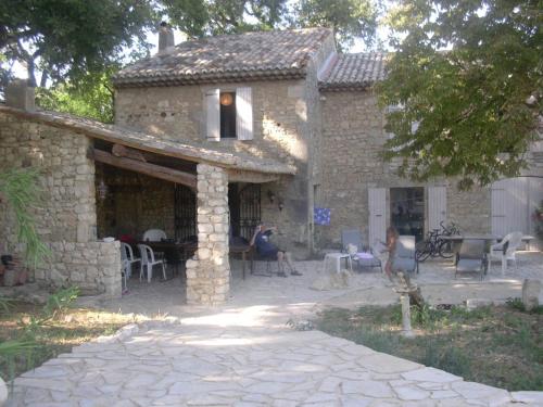 La Crozette Mas Provencal — hotel in Saint-Restitut