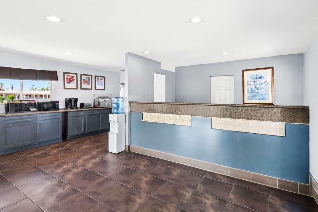 SureStay Hotel by Best Western Blythe - photo 2