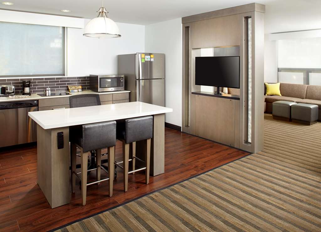 Hyatt House Denver Lakewood at Belmar - photo 10