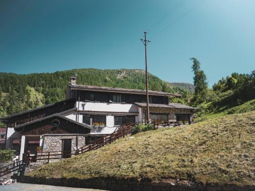 La Vecchia Partenza - carbon neutral hotel in Unknown City