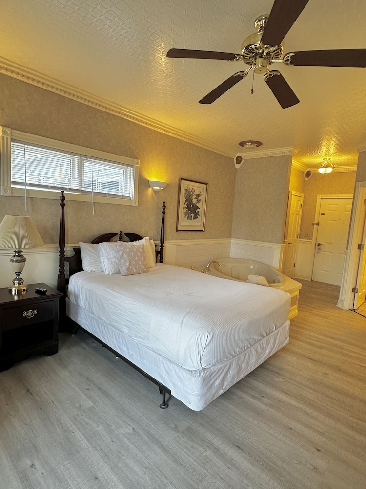The Blue Heron Inn - photo 8