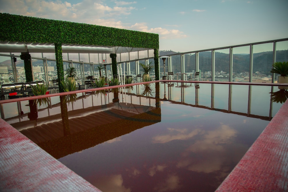 Rooftop pool