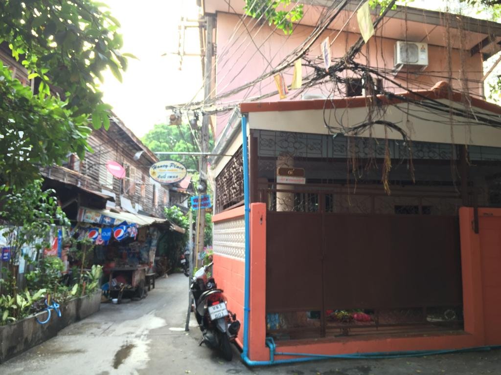 Ricos Honey Place Guesthouse