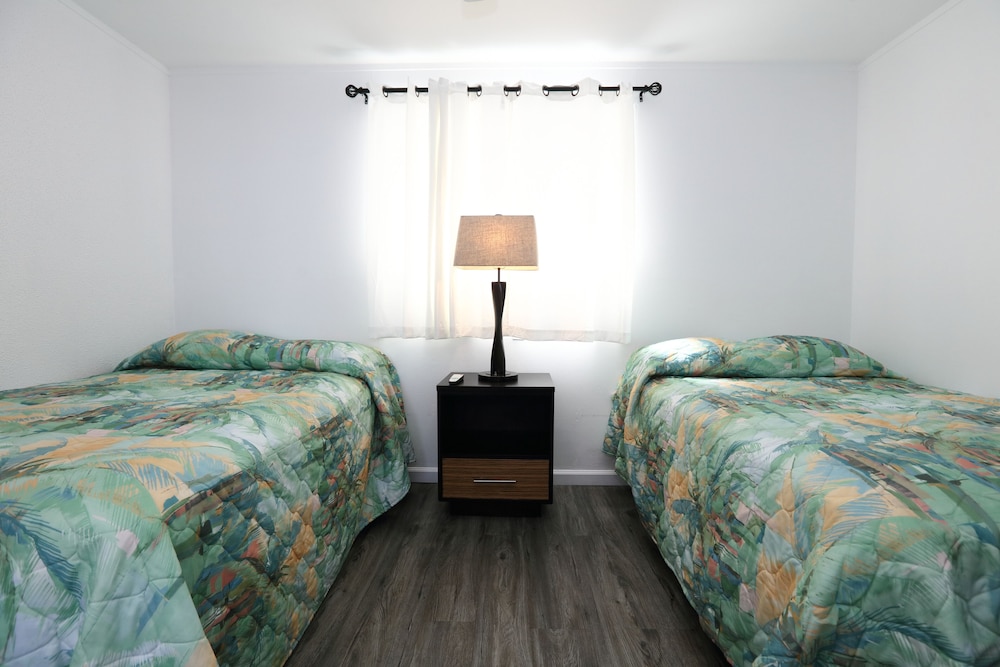Olympic Island Beach Resort - photo 16