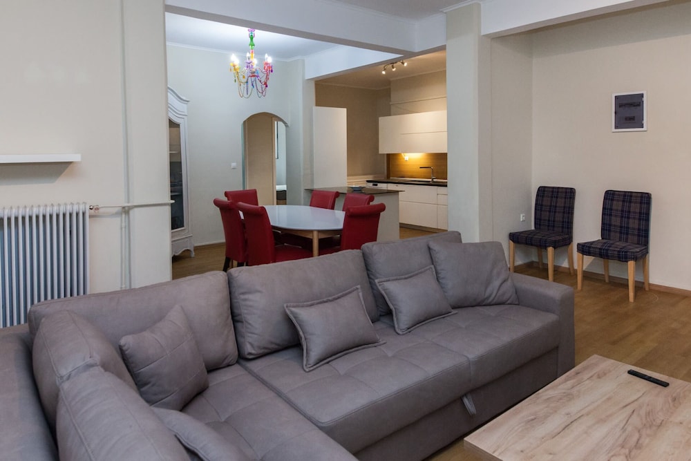 Family Friendly Comfort 3 Bd in Kifisia — 4-Star Luxury Hotel in Kifisia, Greece