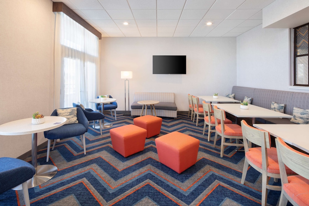 Hampton Inn Santa Cruz West CA - photo 31