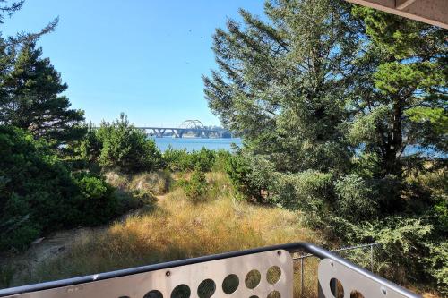 Alsea Shores Dog Friendly And Hot Tub — Waldport