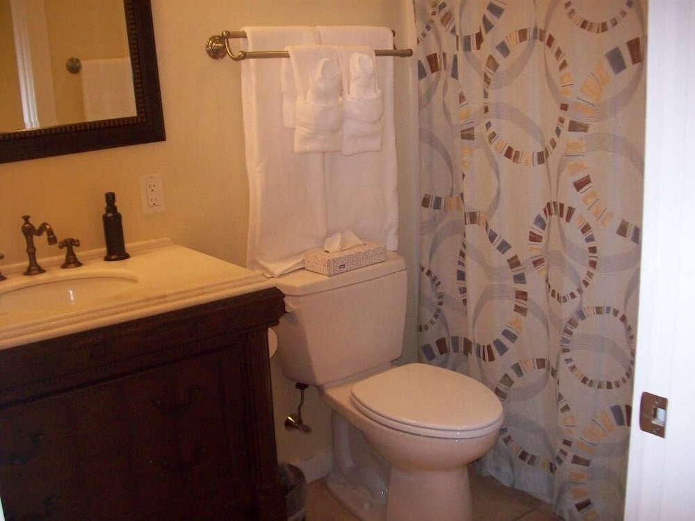 The Colonels Suites Unit 1 - photo 18
