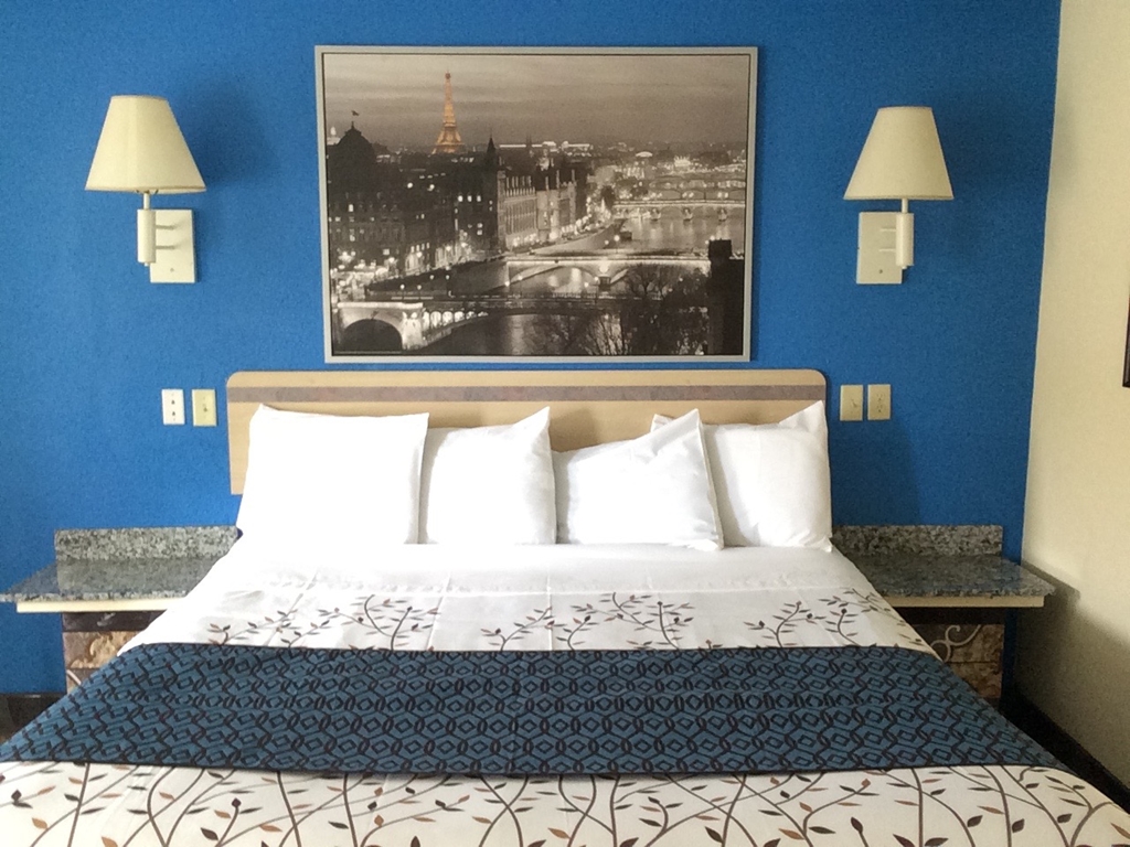 American Choice Inn - photo 10
