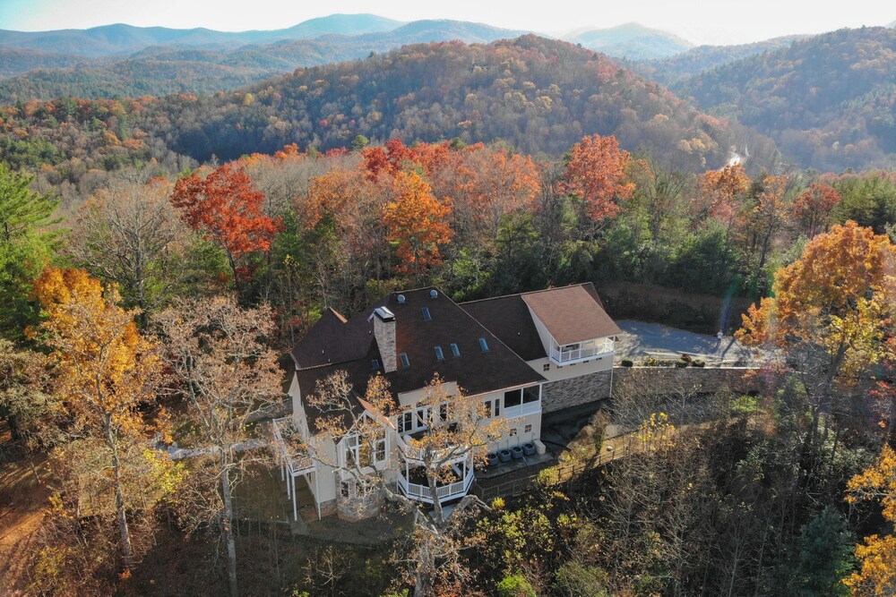 Blairsville Mansion w Hot Tub Casino Games - photo 28