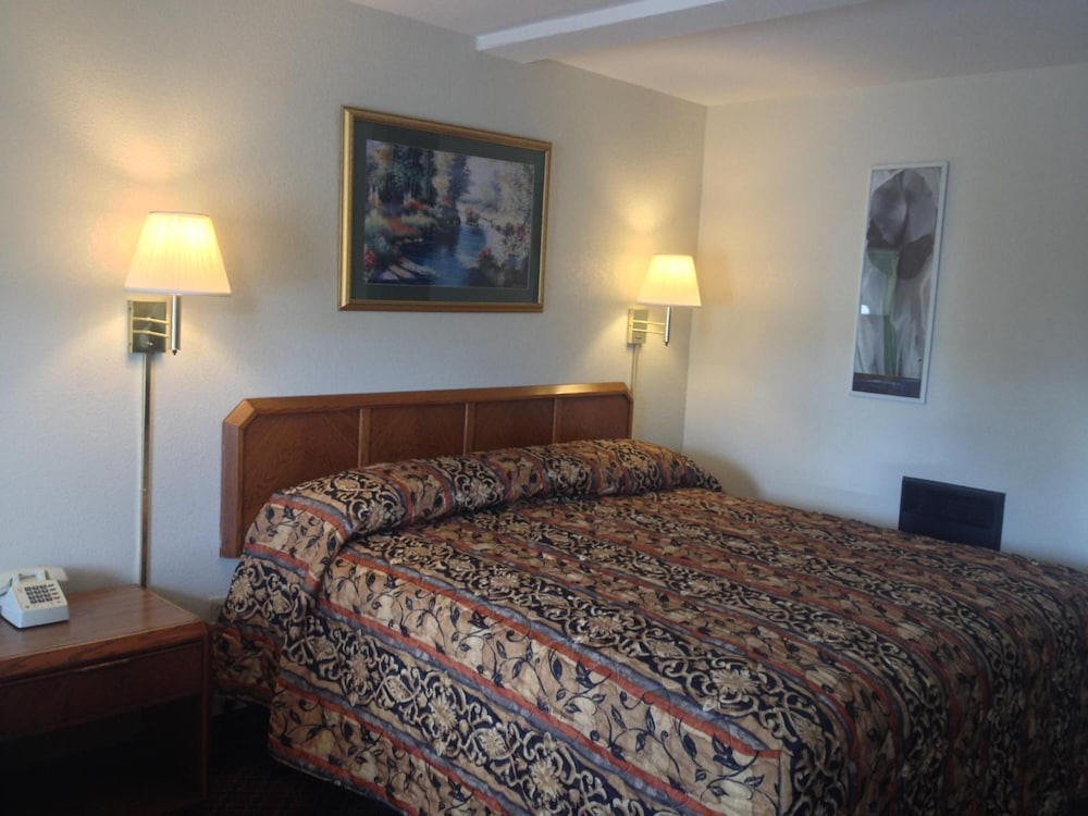 Battlefield Inn Springfield - photo 24