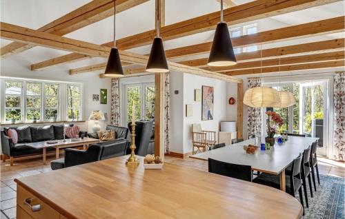 4 Bedroom Pet Friendly Home In Græsted — Graested — photo 5