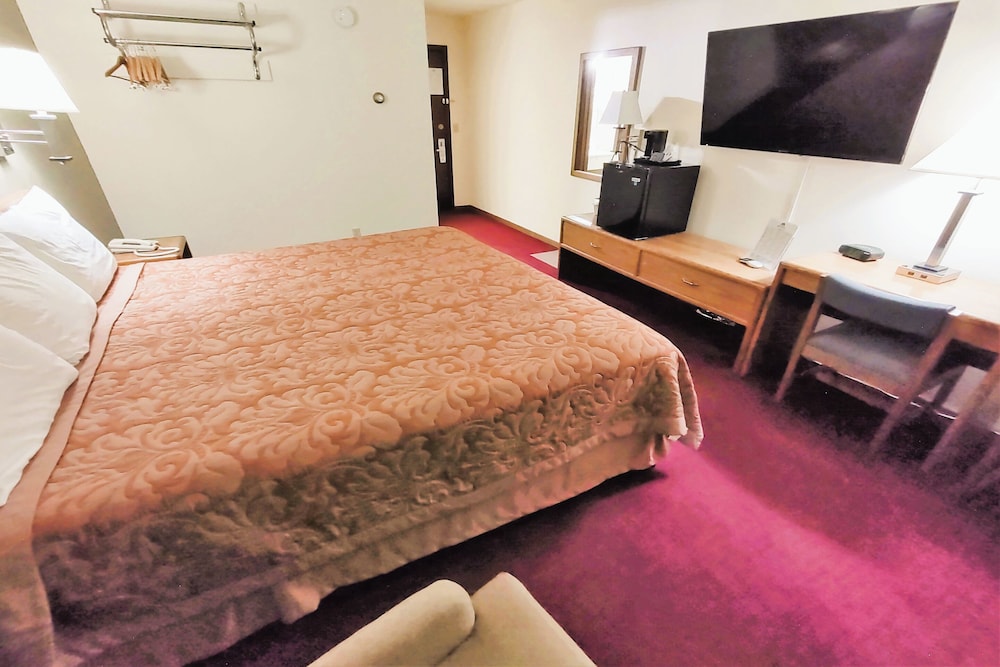 Love Hotels Staples By Oyo At Hwy 10 Mn - photo 20