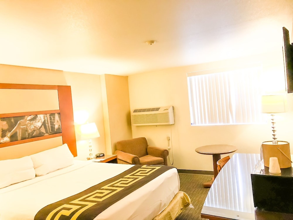 Sunrise Inn Hotel - photo 15