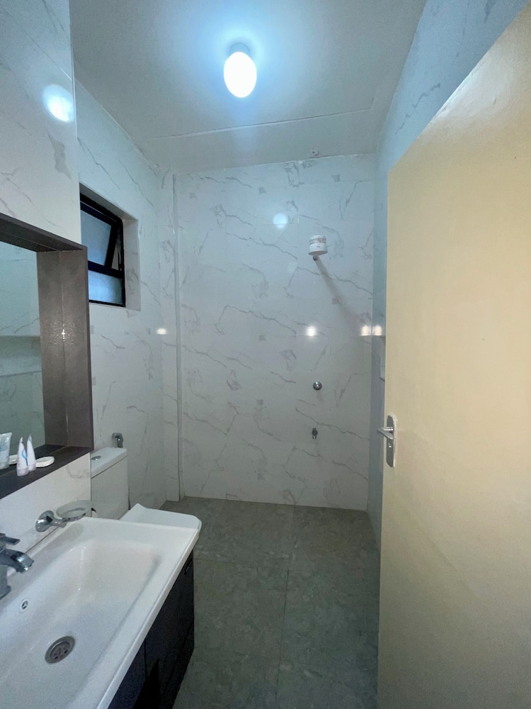 Iman Hotel — Isiolo — photo 2