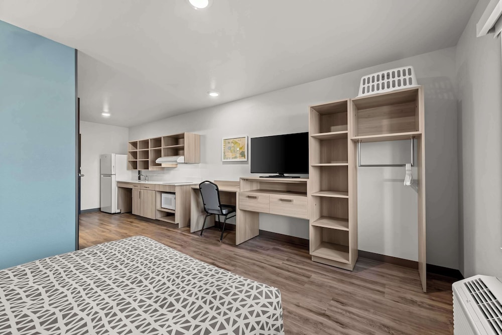 WoodSpring Suites Columbia Irmo - photo 16