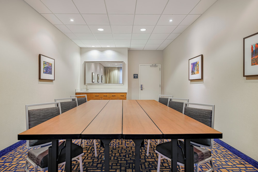 Hampton Inn & Suites Dallas Plano East - photo 47