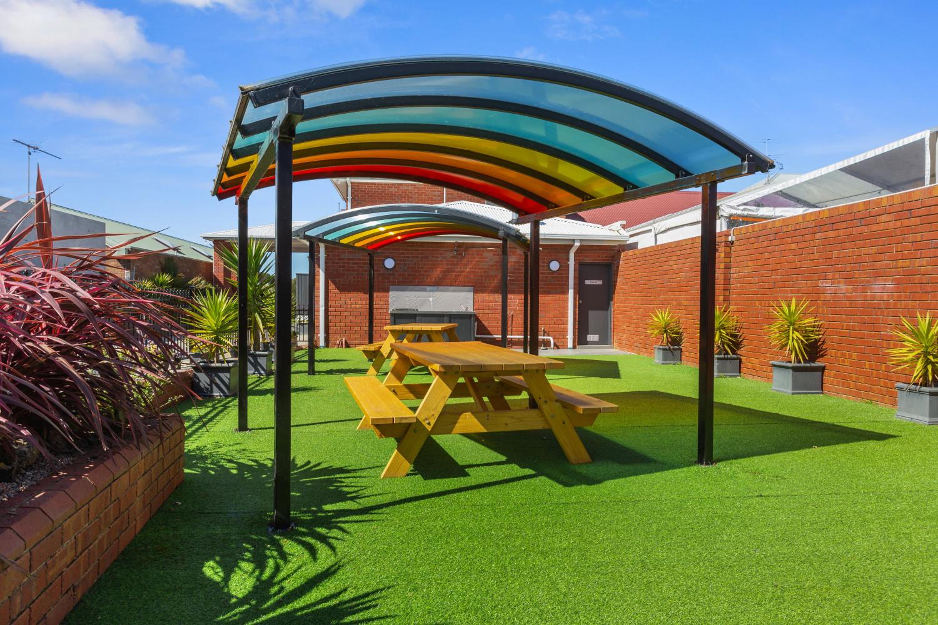 Comfort Inn The International