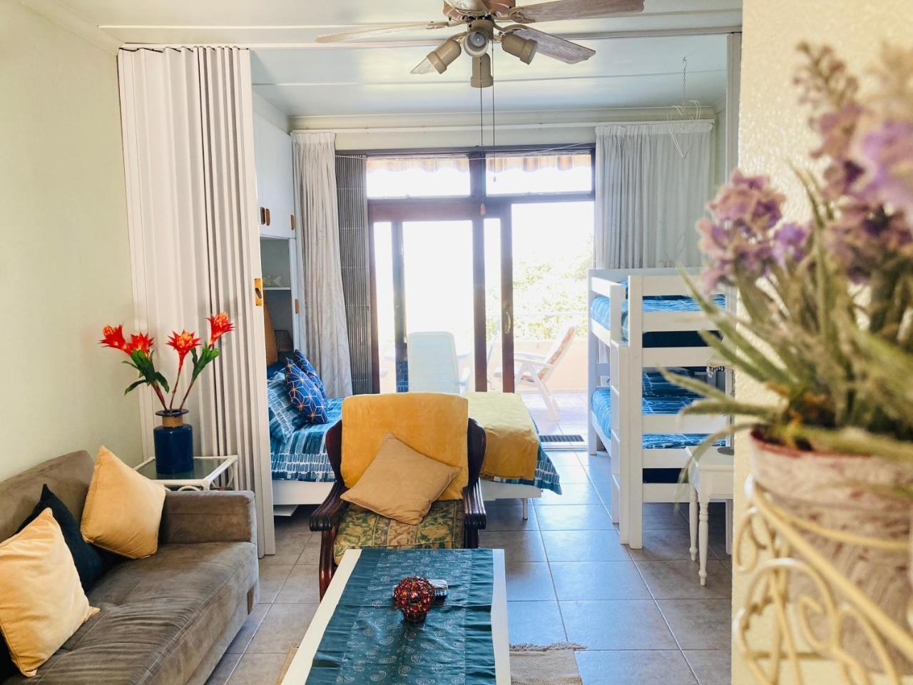 Ocean Breeze 9 — 4-Star Luxury Hotel in Amanzimtoti, South Africa