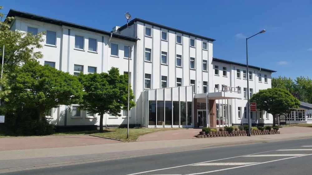 Hotel Bitterfelder Hof — hotel in Bitterfeld-Wolfen