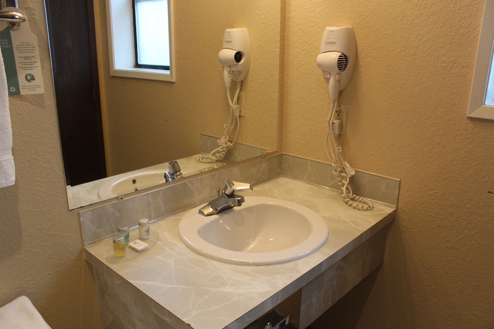 FairBridge Inn & Suites Leavenworth - photo 12