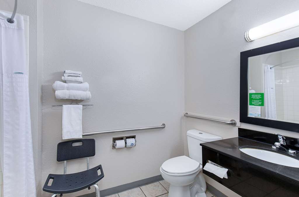 Super 8 by Wyndham Johnson City - photo 22
