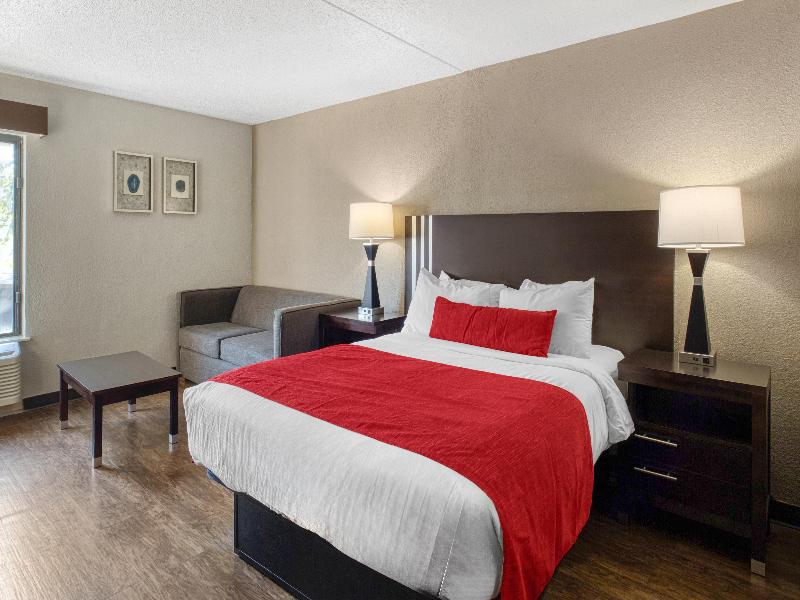SureStay By Best Western Greenville - photo 36