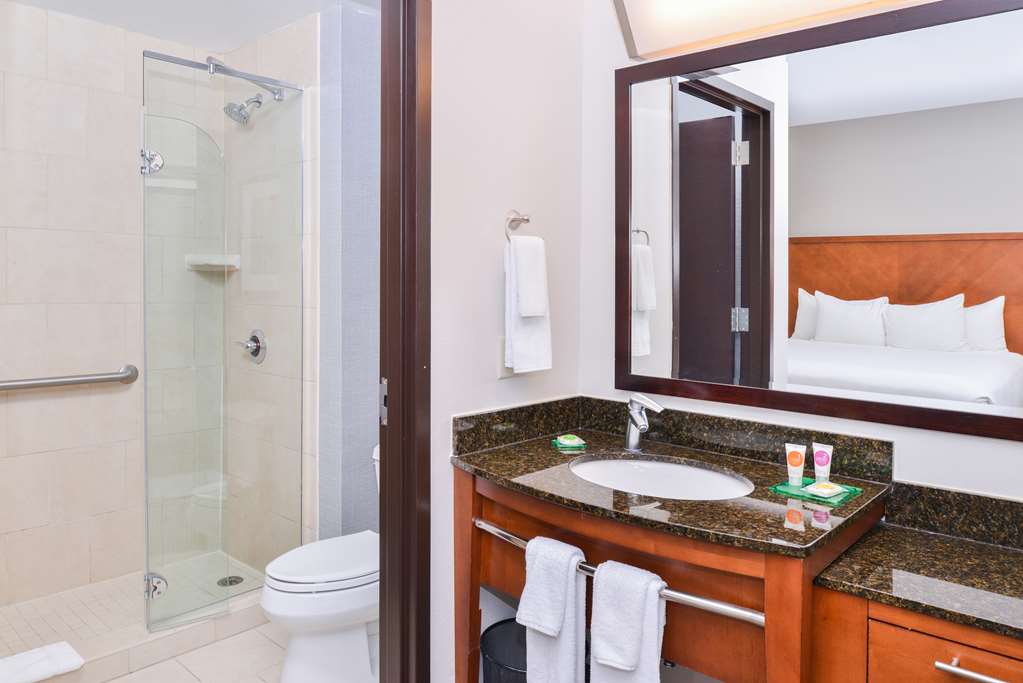 Hyatt Place Chesapeake Greenbrier - photo 30