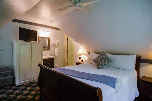 Campbell House Inn - photo 30