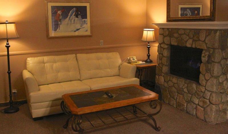 Saddleback Inn at Lake Arrowhead - photo 17