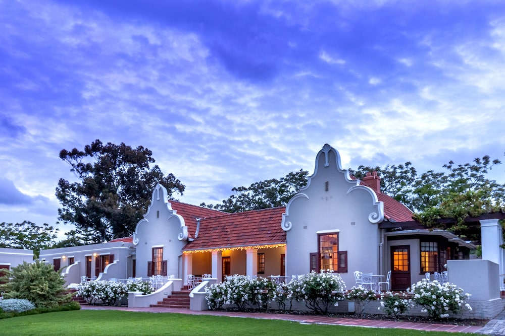 Glen Avon Lodge Boutique Hotel — 5-Star Luxury Hotel in Cape Town, South Africa