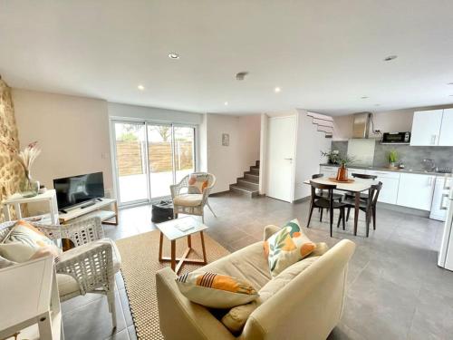 Ti Nevez in Locmariaquer, France