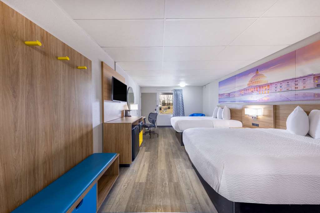 Days Inn by Wyndham Fredericksburg North - photo 29