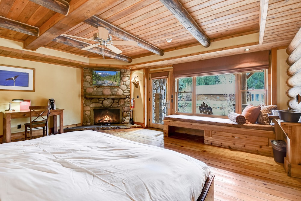 Rainbow Ranch Lodge - photo 5