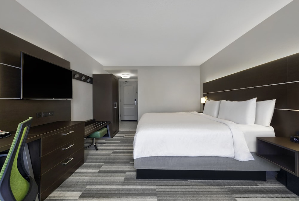 Holiday Inn Express Hotel & Suites Kansas City Grandview by IHG - photo 13