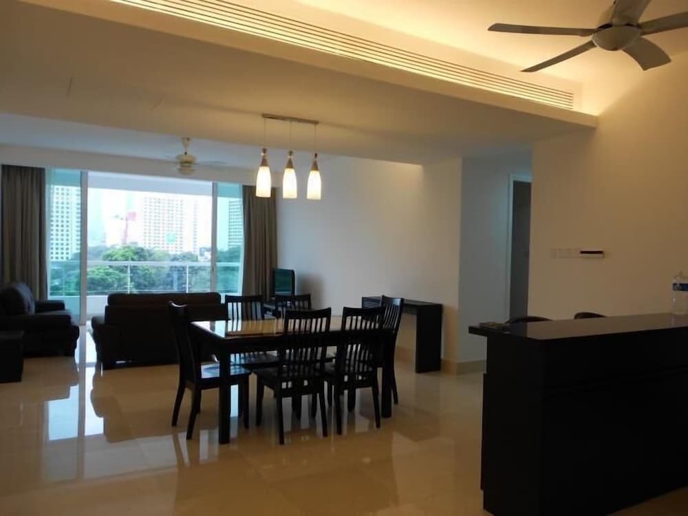 Brunsfield Embassyview Condosuite — 4-Star Luxury Hotel in Kuala Lumpur, Malaysia