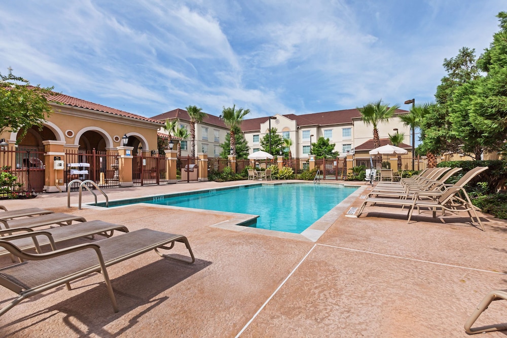 Homewood Suites by Hilton Laredo at Mall del Norte - photo 29