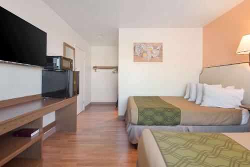 Budget Inn Yakima - photo 5