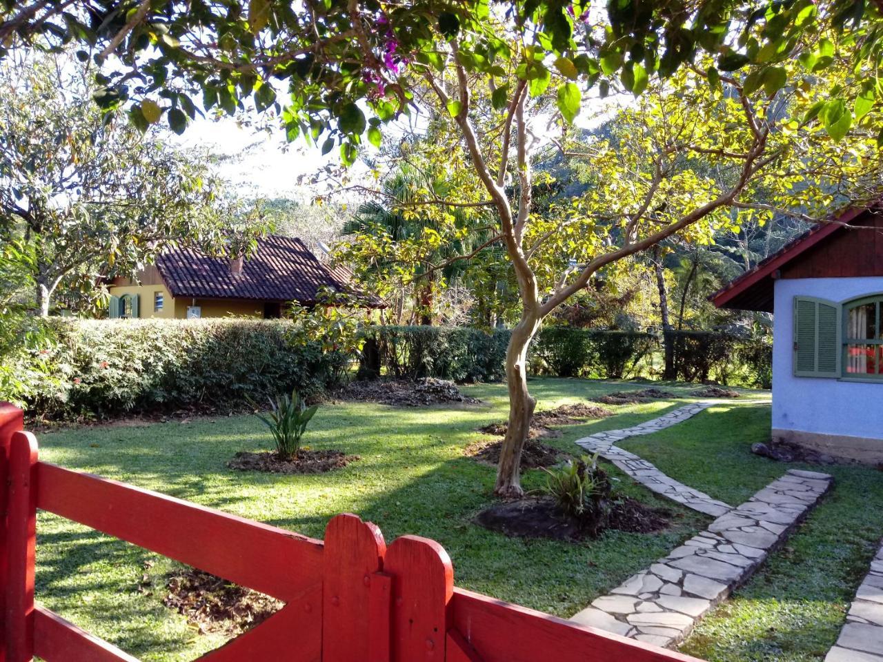 Pousada Sítio das Astrapéias - carbon neutral hotel in Maua