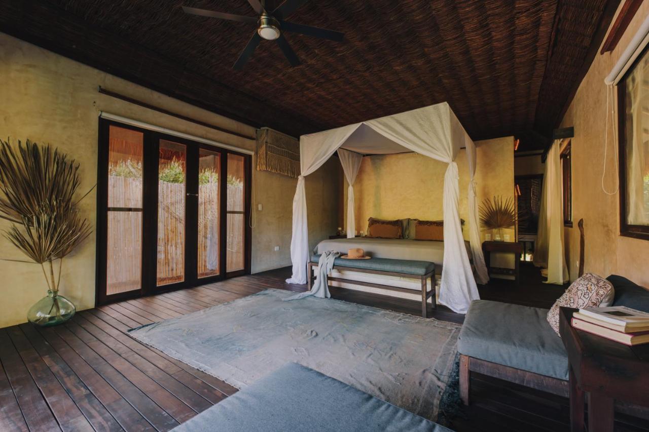 Radhoo Tulum